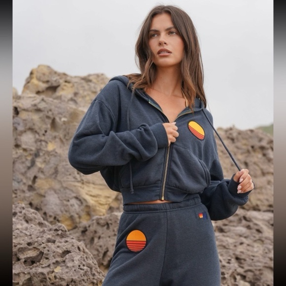 AVIATOR NATION - SUNSET PATCH RELAXED CROPPED ZIP HOODIE AND SWEATPANTS SET